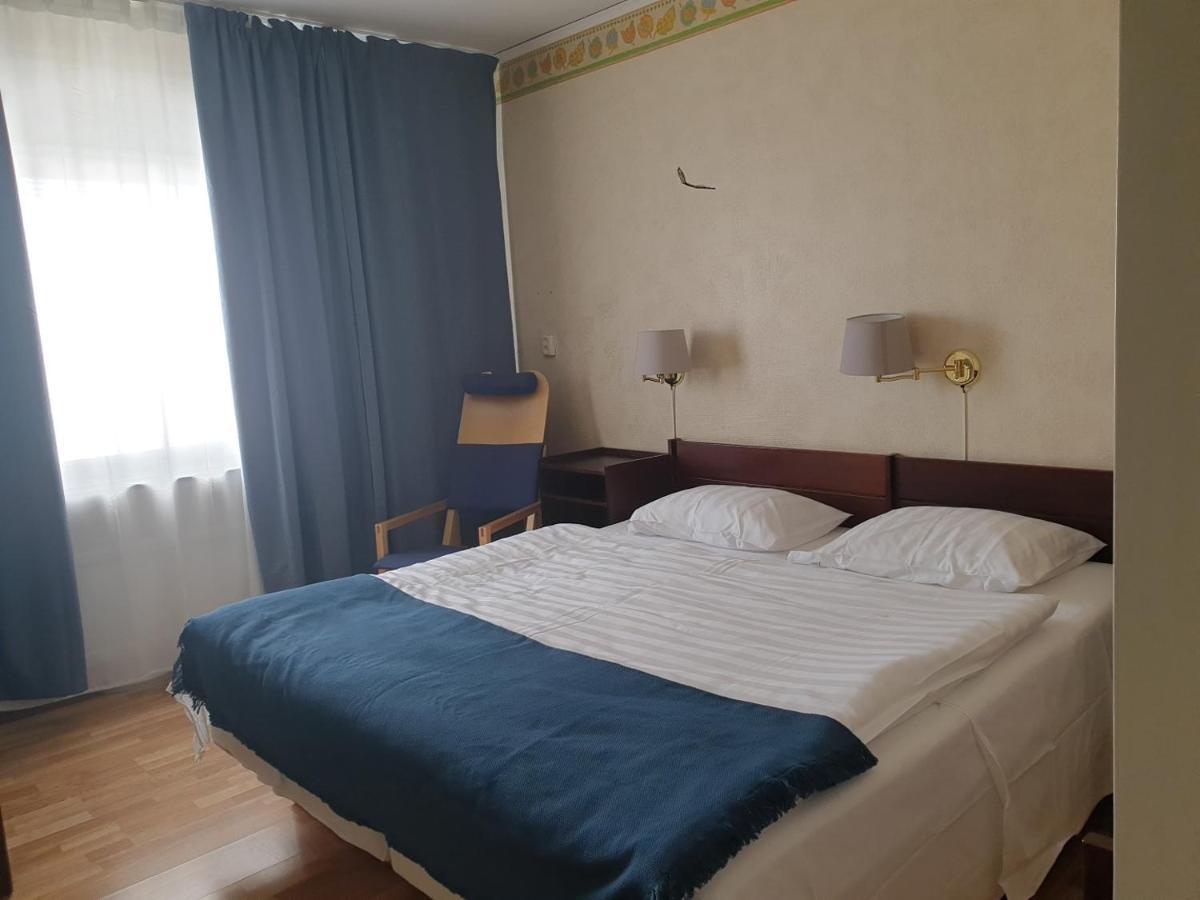 Burtraesk Vaerdshus Hotel Екстериор снимка